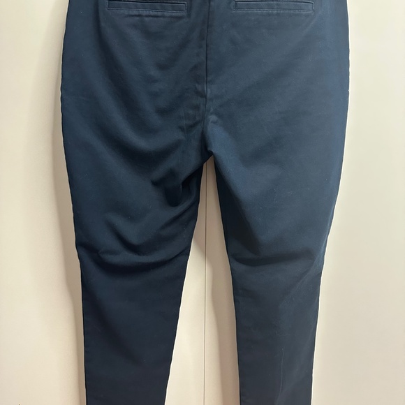 Michael Michael Kors Navy Ankle Pants with Gold Zipper Detail – Size 10 - Picture 4 of 7